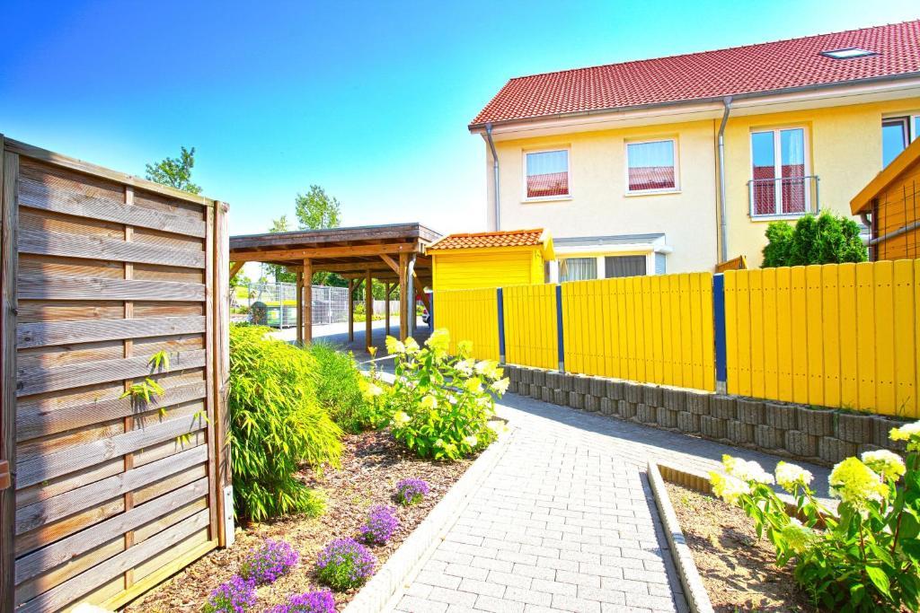 Private Rooms Near Exhibition Center Hannover Phòng bức ảnh