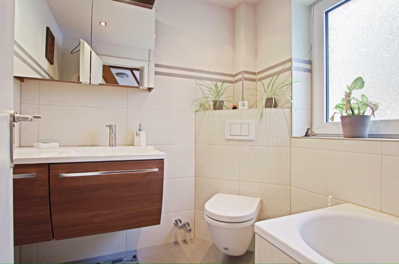 Private Rooms Near Exhibition Center Hannover Ngoại thất bức ảnh